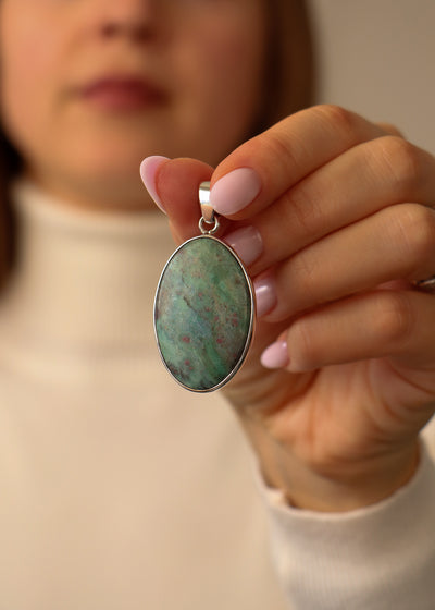 Fuchsite pendant