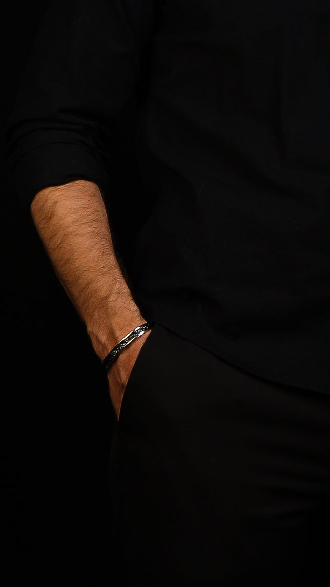 The Beaumont 18k Gold Cuff