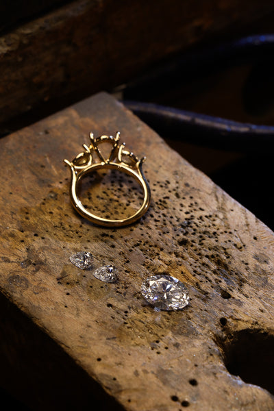 The Aurora – Oval & Pear Diamond Ring in 18K Gold