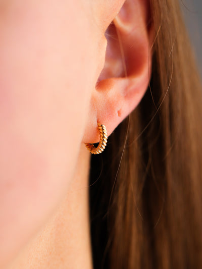 18k Yellow Gold Small Rope Hoop Earrings