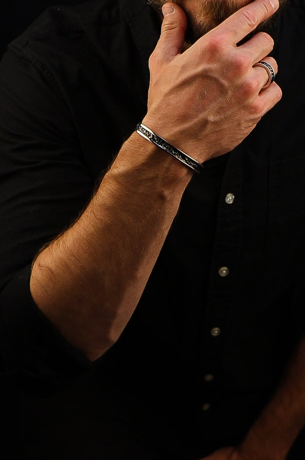 The Beaumont 18k Gold Cuff