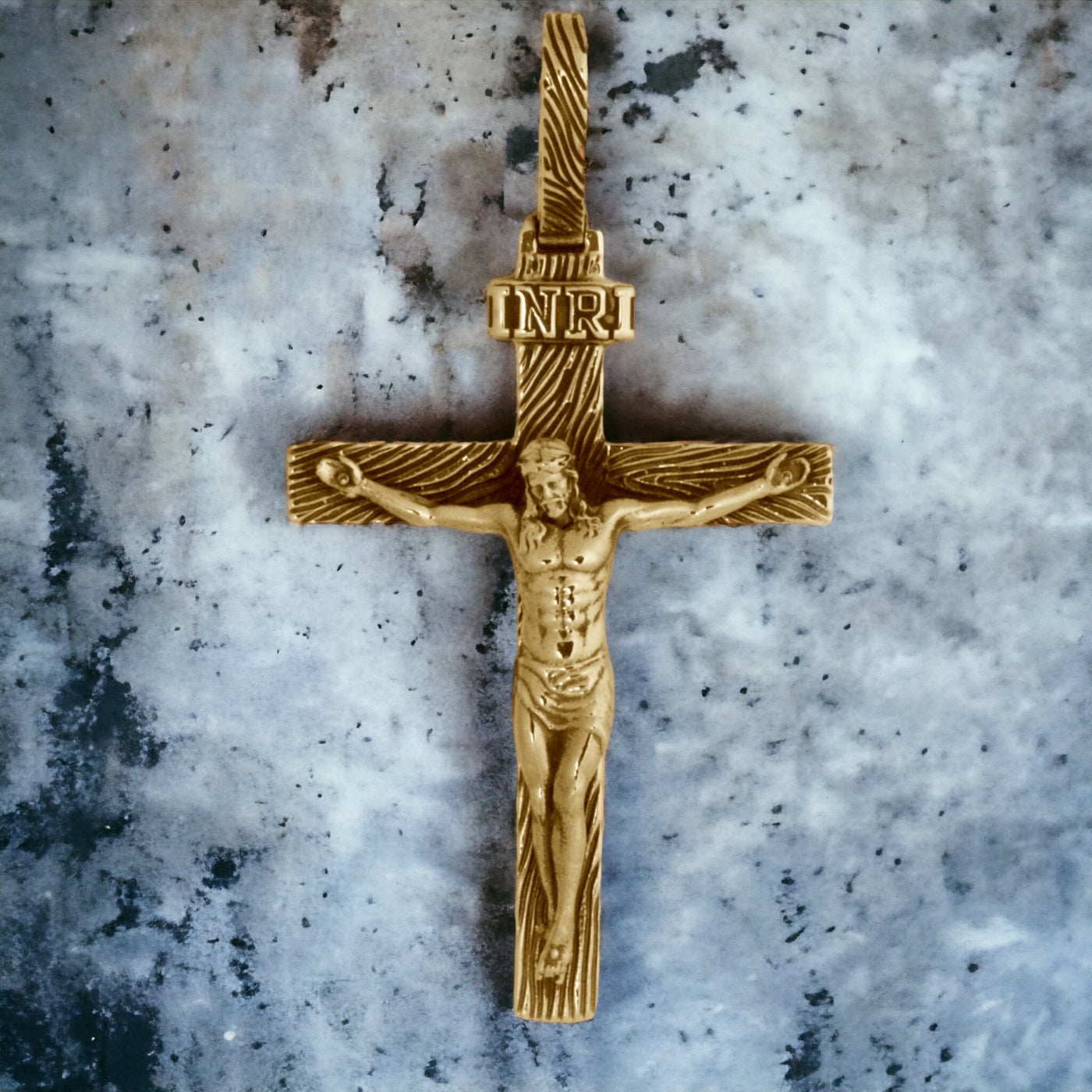 Cruz Católica de Oro Amarillo de 14k