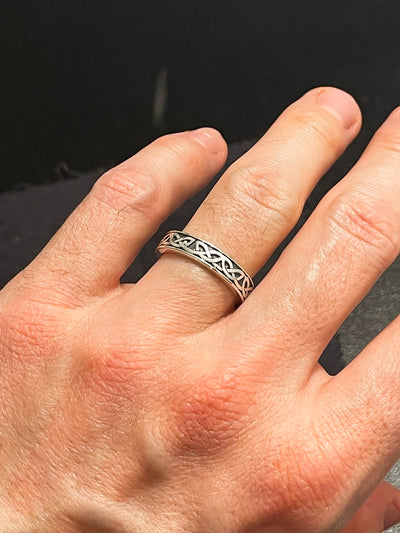 celtic knot ring 4