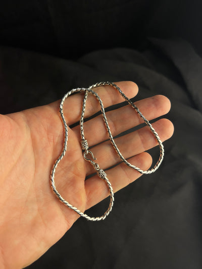 Collar Cobra de Plata (2,5 mm)