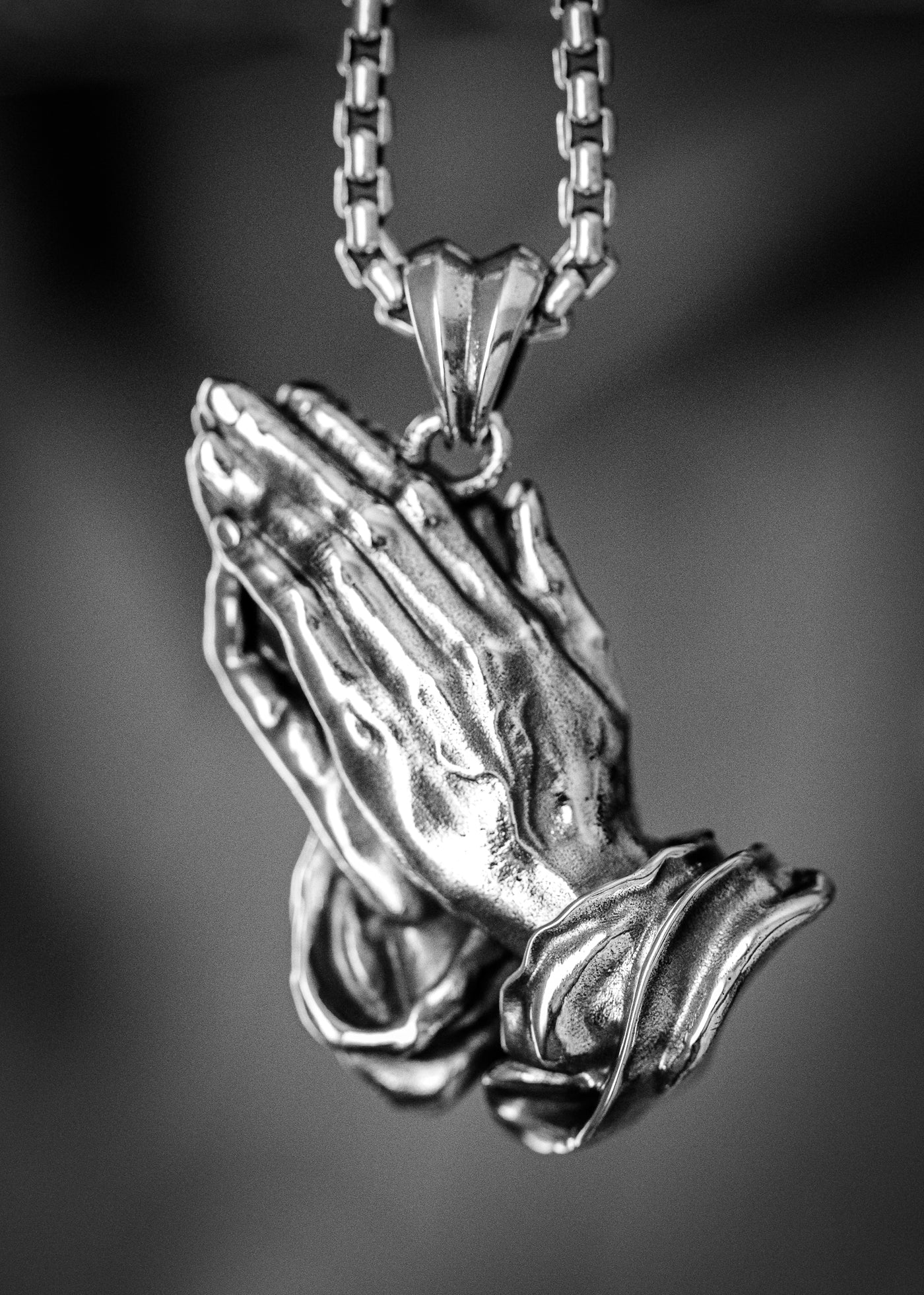 PRAYING HANDS Silver Pendant