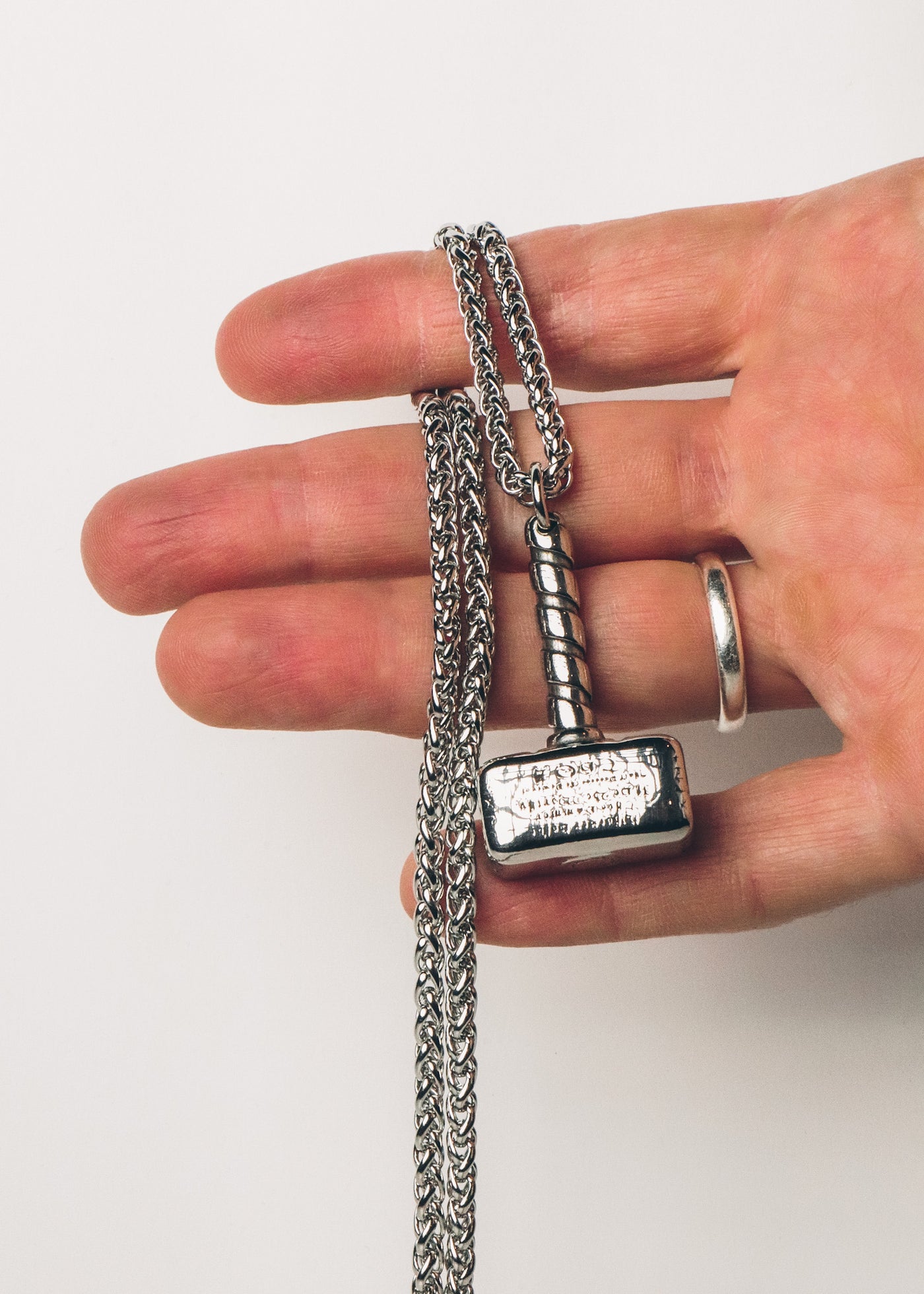 Mjölnir pendant