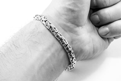 Byzantine silver bracelet | Oval